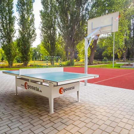Ciszterci Rendezvenykoezpont 3* Balatonalmádi